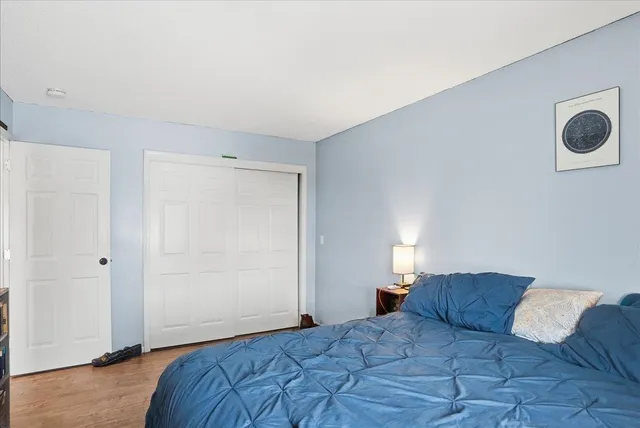 $299,900 | 84 Twin Oaks Terrace, South Burlington, VT 05403