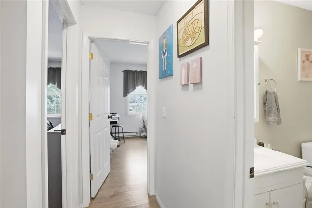 $299,900 | 84 Twin Oaks Terrace, South Burlington, VT 05403