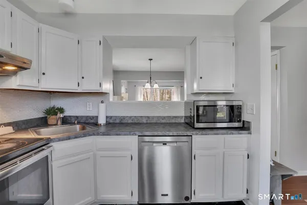 $247,000 | 745 Merrow Road, Unit 136, Coventry, CT 06238