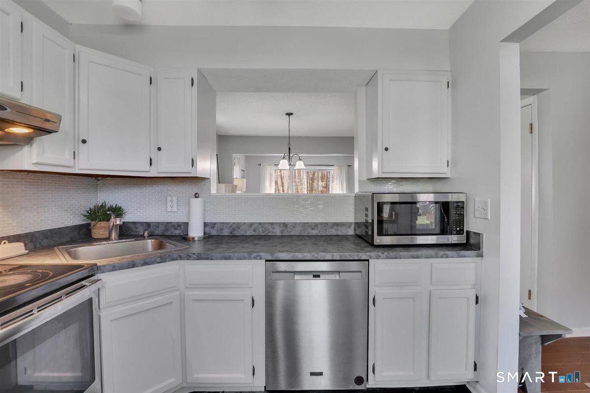 745 Merrow Road, Unit 136 Coventry, CT 06238 - Photo 12 of 21