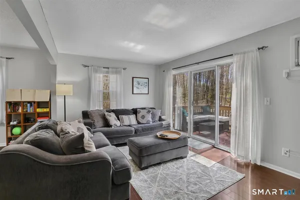 $247,000 | 745 Merrow Road, Unit 136, Coventry, CT 06238