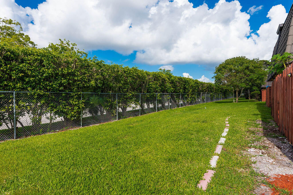 22164 Boca Rancho Drive, Unit D Boca Raton, FL 33428 - Photo 5 of 31 2164BocaRanchodr.#D-5