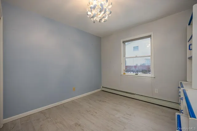 a view of empty room with window