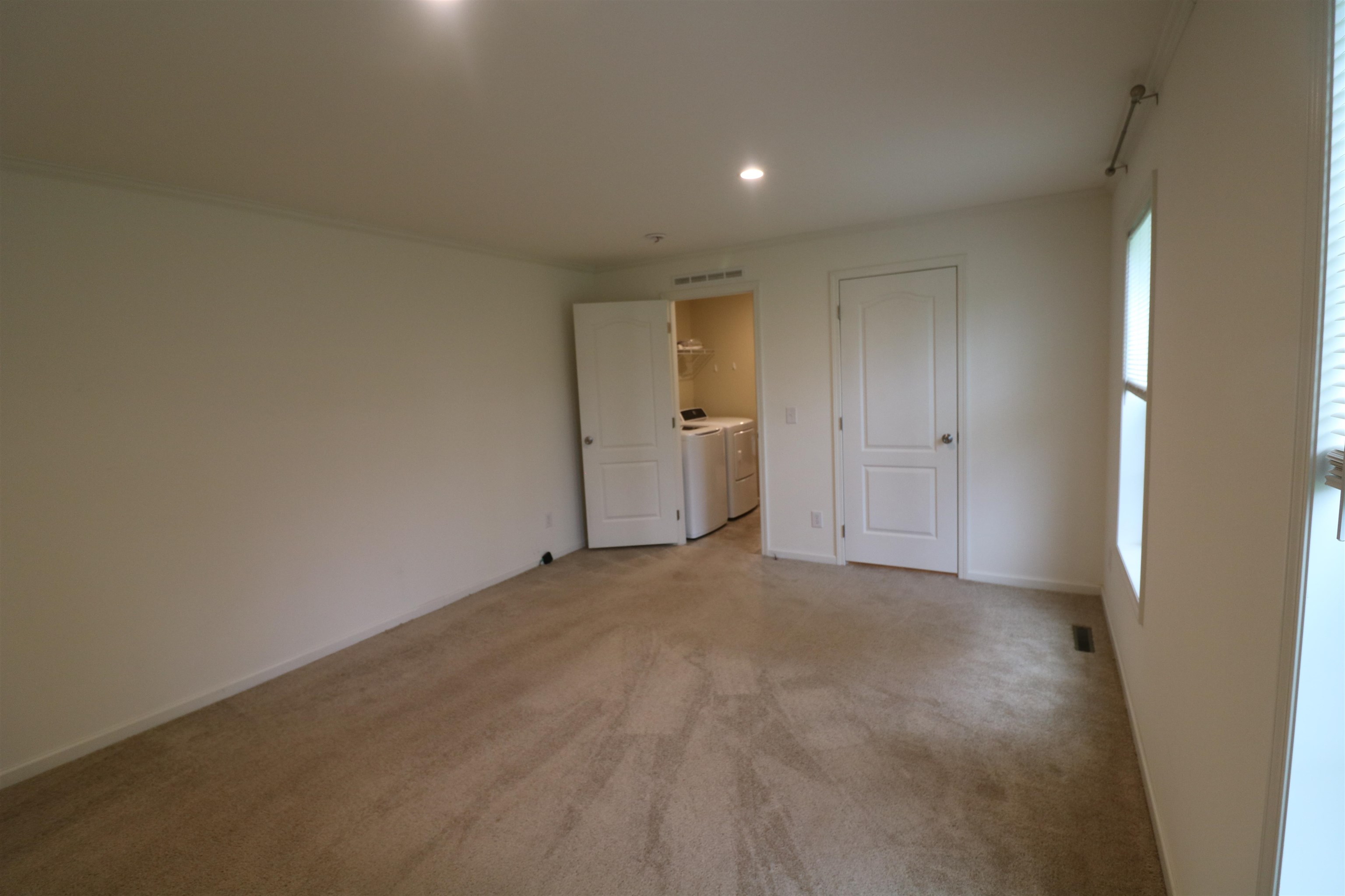 17 Colonial Drive Troy, NH 03465 - Photo 4 of 38