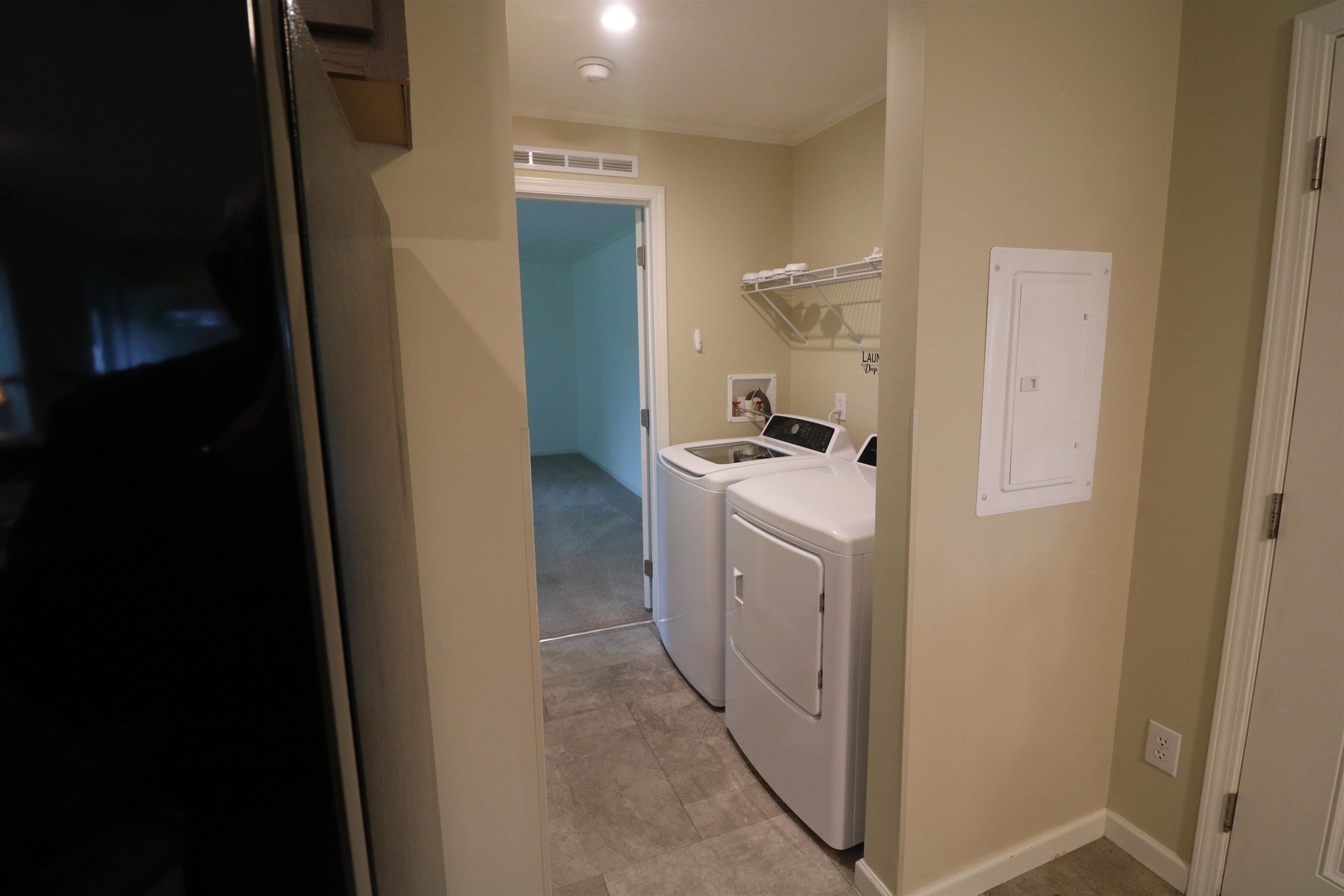 17 Colonial Drive Troy, NH 03465 - Photo 10 of 38