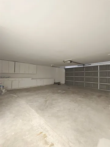 $3,000 | 3516 Bellaire Boulevard, West University Place, TX 77025