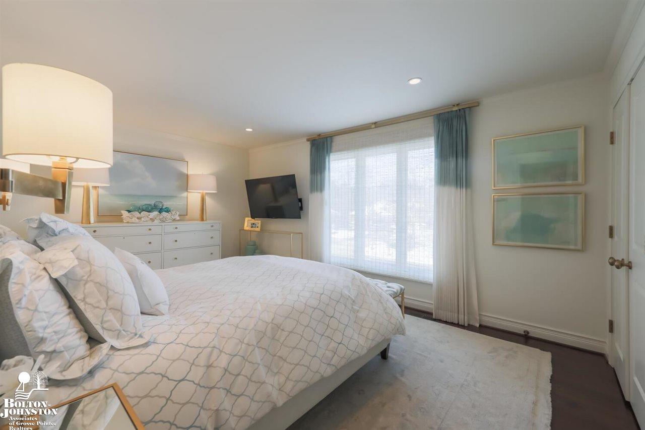 9 Stratton Place Grosse Pointe Shores, MI 48236 - Photo 53 of 68