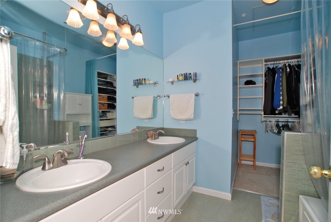 1800 Northeast 40th Street, Unit A7 Renton, WA 98056 - Photo 13 of 23