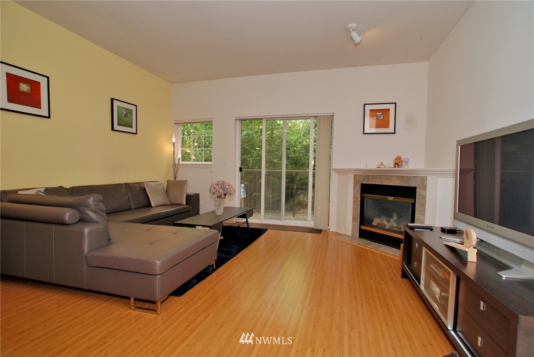1800 Northeast 40th Street, Unit A7 Renton, WA 98056 - Photo 3 of 23