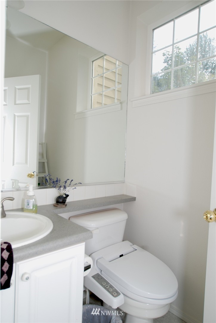1800 Northeast 40th Street, Unit A7 Renton, WA 98056 - Photo 10 of 23