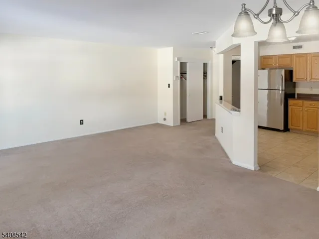 $2,500 | 172 Drake Lane, Unit 1, Ledgewood, NJ 07852