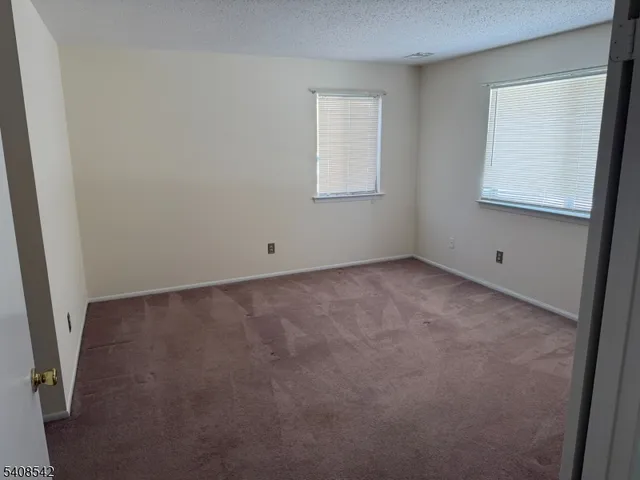 $2,500 | 172 Drake Lane, Unit 1, Ledgewood, NJ 07852