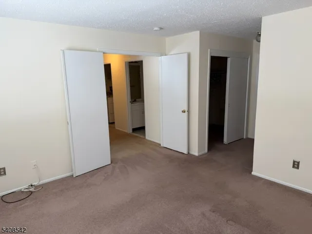 $2,500 | 172 Drake Lane, Unit 1, Ledgewood, NJ 07852