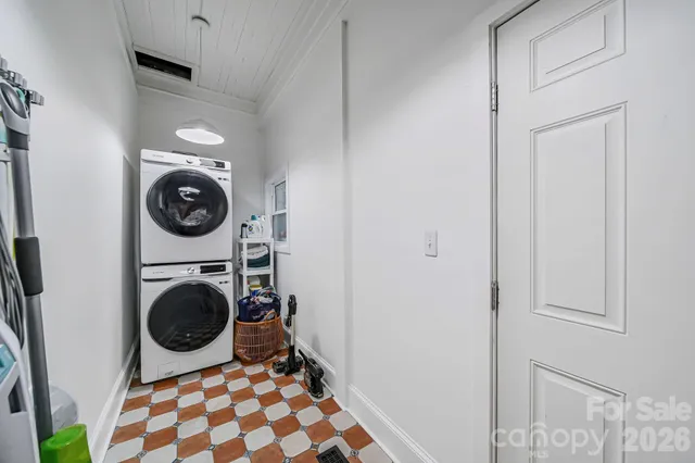 $370,000 | 707 South York Street, Gastonia, NC 28052