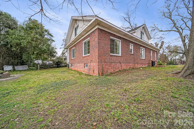 $370,000 | 707 South York Street, Gastonia, NC 28052