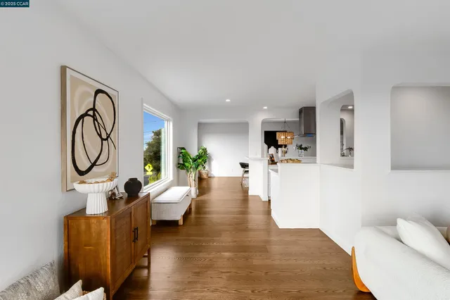 $999,000 | 5949 Arlington Boulevard, Richmond, CA 94805