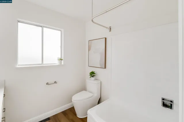 $999,000 | 5949 Arlington Boulevard, Richmond, CA 94805