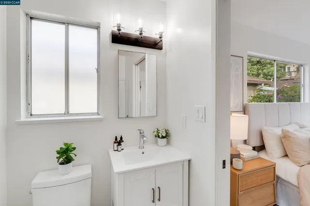 $999,000 | 5949 Arlington Boulevard, Richmond, CA 94805