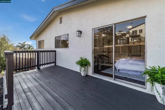 $999,000 | 5949 Arlington Boulevard, Richmond, CA 94805