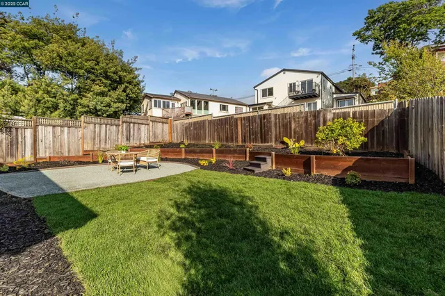 $999,000 | 5949 Arlington Boulevard, Richmond, CA 94805