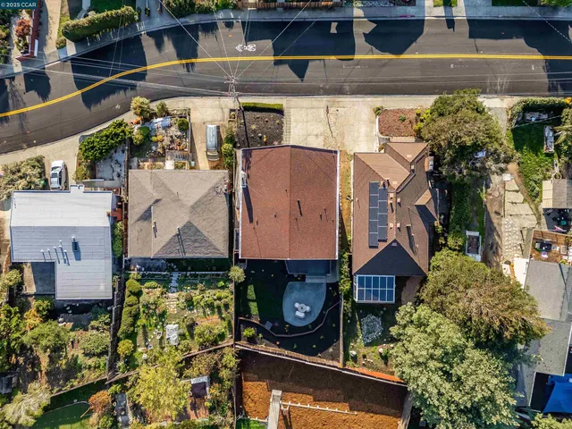 $999,000 | 5949 Arlington Boulevard, Richmond, CA 94805