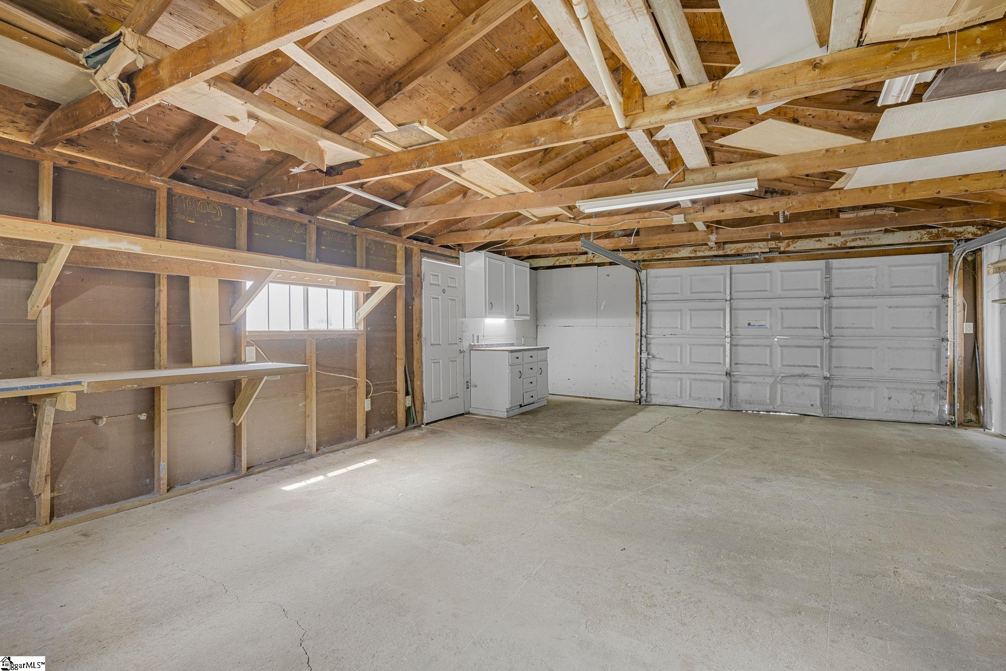 107 West Marion Road Greenville, SC 29617 - Photo 27 of 36