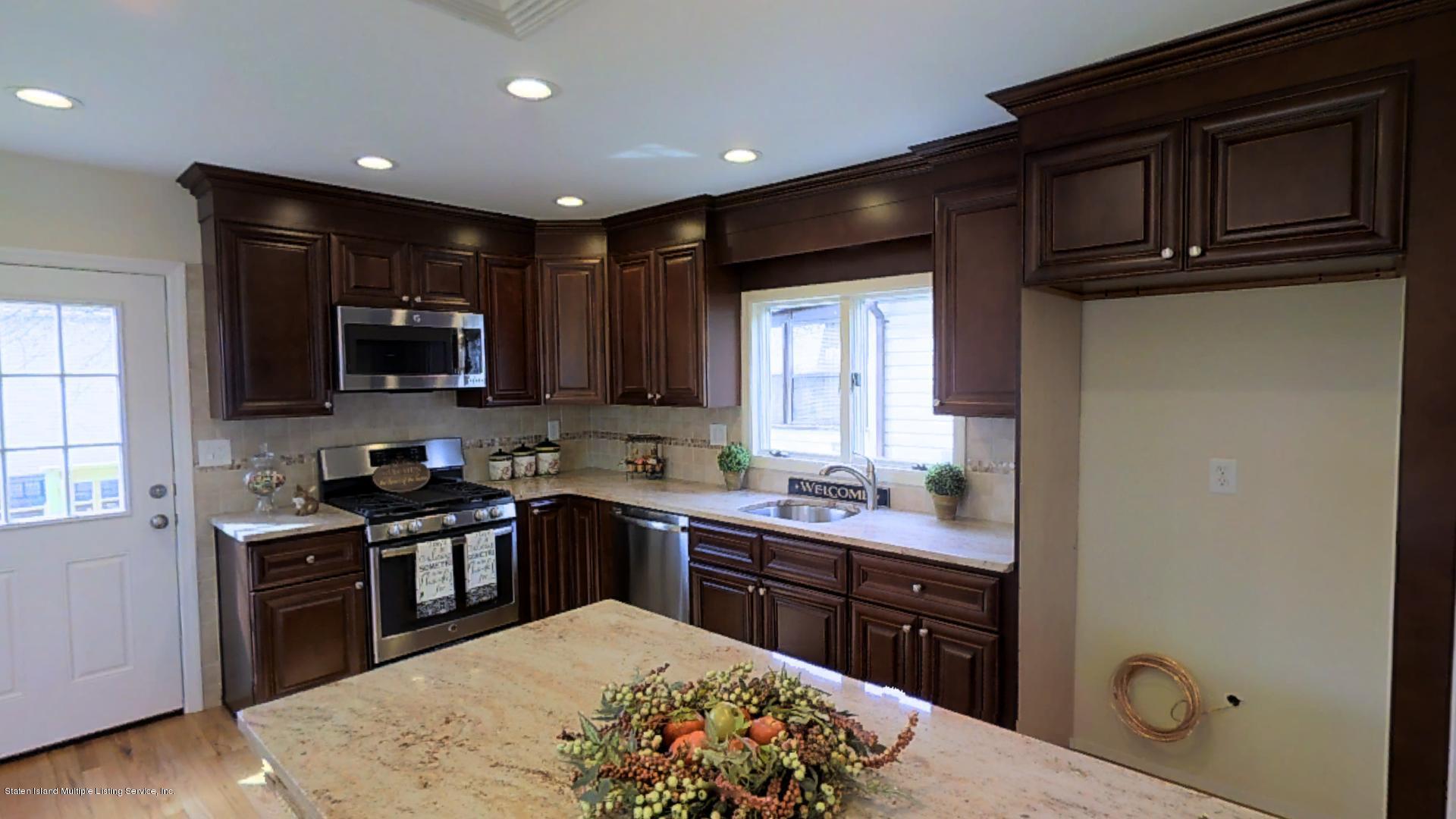 152 Foster Road Staten Island, NY 10309 - Photo 4 of 14 152 Foster Kit