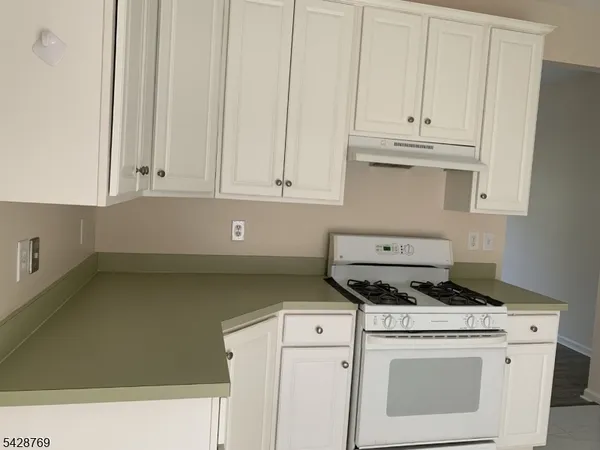 $3,650 | 60 Brock Lane, Hackettstown, NJ 07840