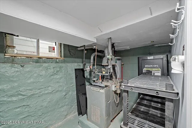 a picture of city view