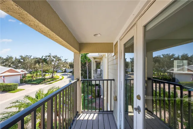 $437,000 | 1915 Bridgepointe Circle, Unit 41, Vero Beach, FL 32967