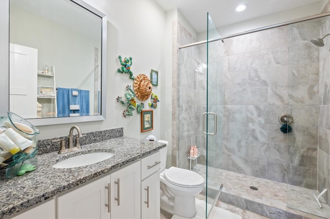 39 Harbor Road Jekyll Island, GA 31527 - Photo 40 of 54 Guest bath