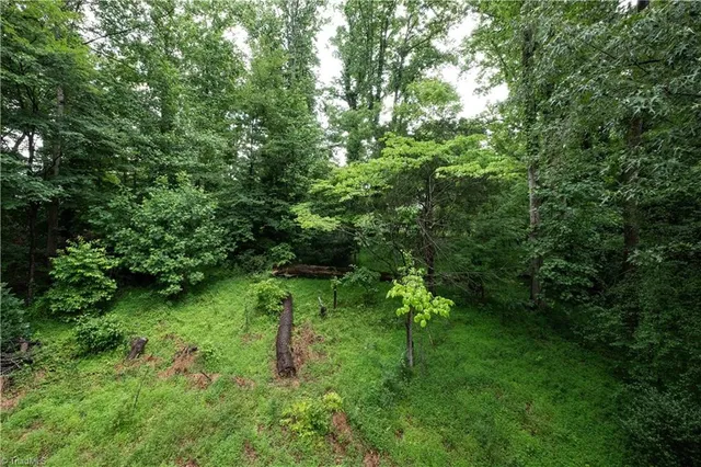 $269,900 | 216 Brookwood Drive, Elkin, NC 28621