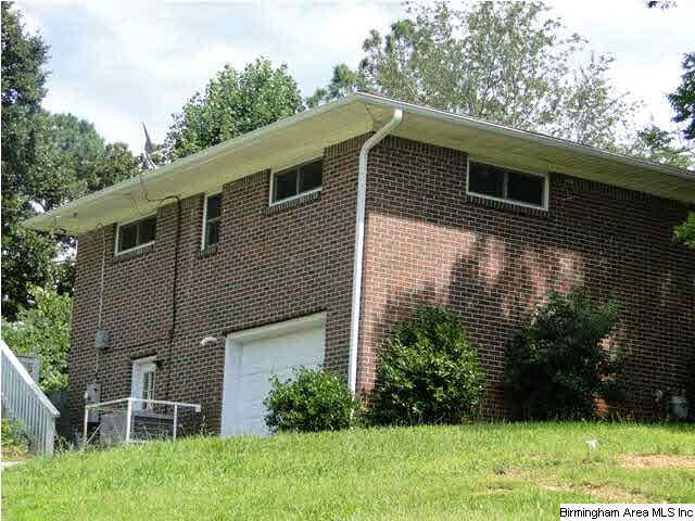 5446 Robin Circle Adamsville, AL 35005 - Photo 23 of 27