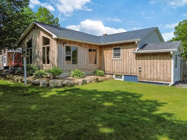 $1,299,000 | 113-121 High Street, Oakland, ME 04963