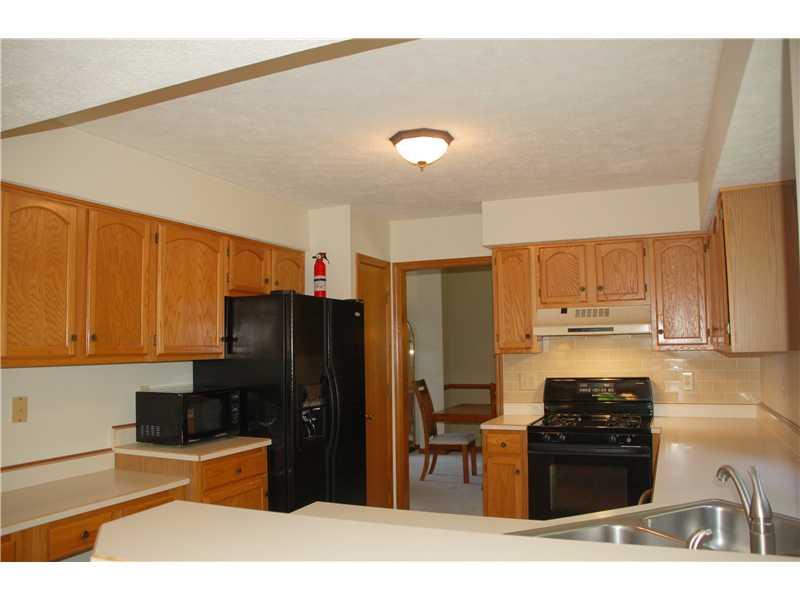 7638 Meadow Ridge Drive Fishers, IN 46038 - Photo 11 of 24 Gallery Image 11