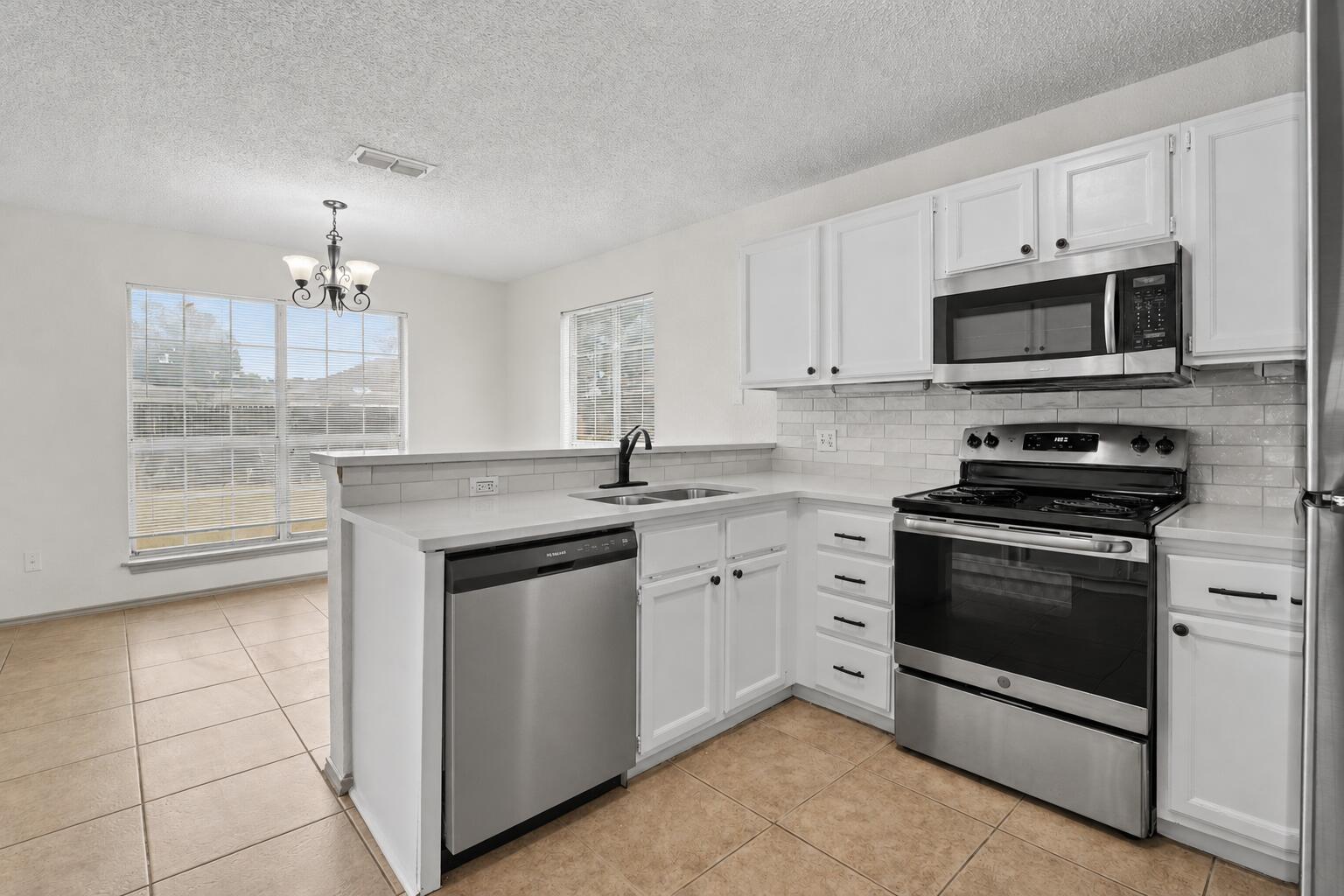 5504 96th Street Lubbock, TX 79424 - Photo 8 of 22 ChatGPT Image Jul 14, 2026 at 06_40_17 P