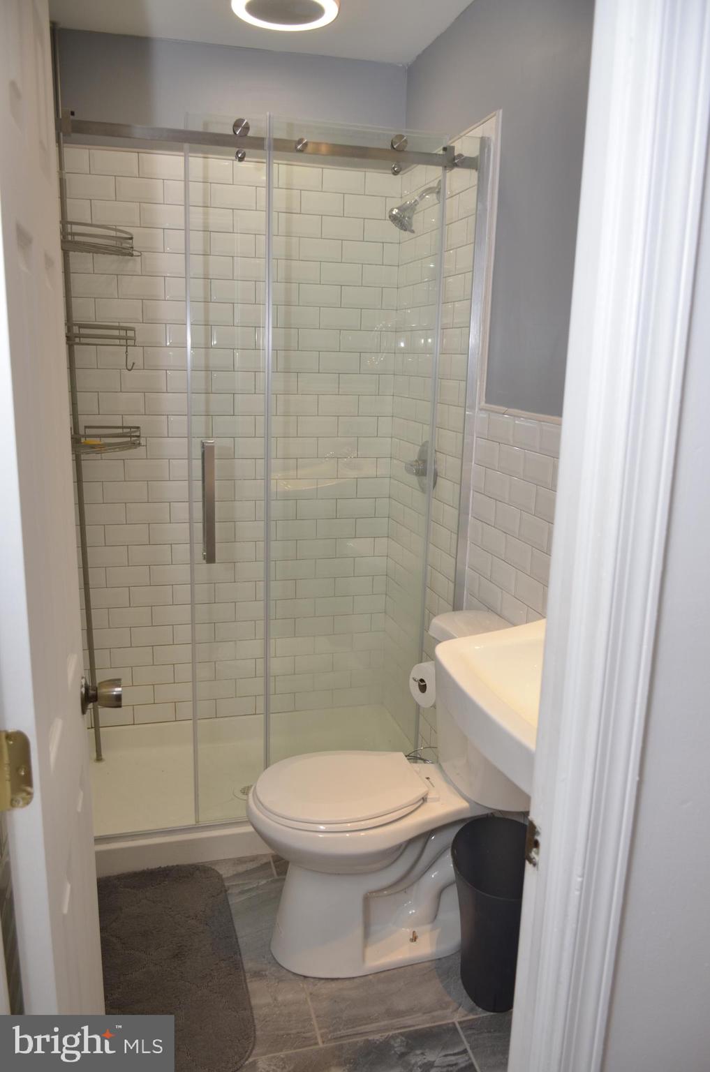1245 Cushmore Road Southampton, PA 18966 - Photo 18 of 36 Bedroom 1 - Full Bath (remodeled)