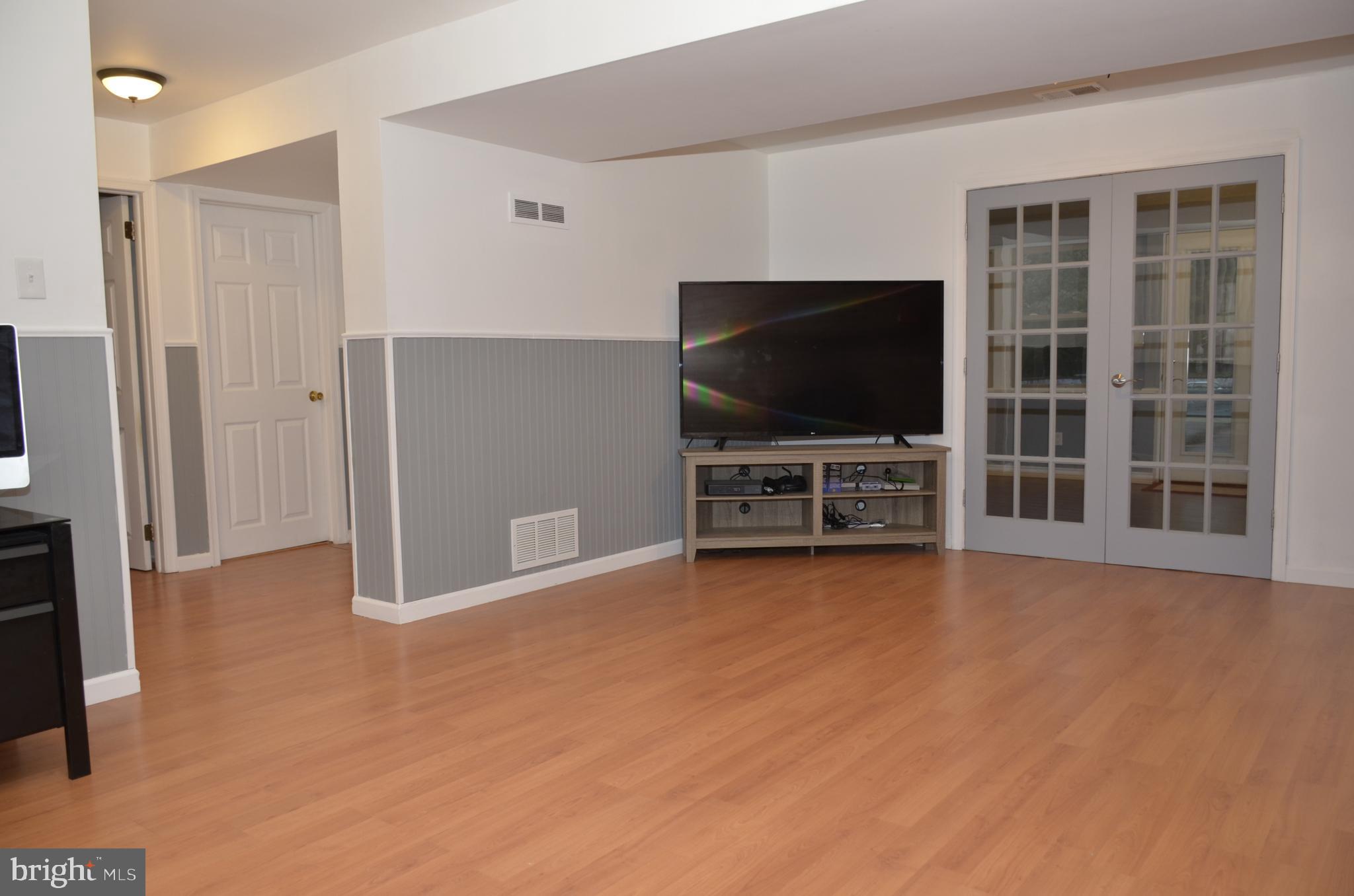 1245 Cushmore Road Southampton, PA 18966 - Photo 28 of 36 Family Room