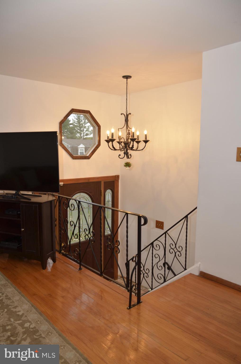 1245 Cushmore Road Southampton, PA 18966 - Photo 6 of 36 Entrance Stairs