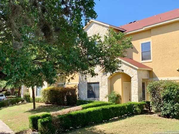 $1,850 | 6160 Eckhert Road, Unit 505, San Antonio, TX 78240