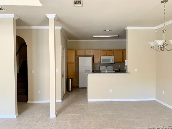 $1,850 | 6160 Eckhert Road, Unit 505, San Antonio, TX 78240