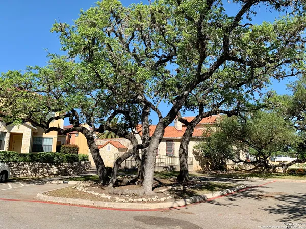 $1,850 | 6160 Eckhert Road, Unit 505, San Antonio, TX 78240