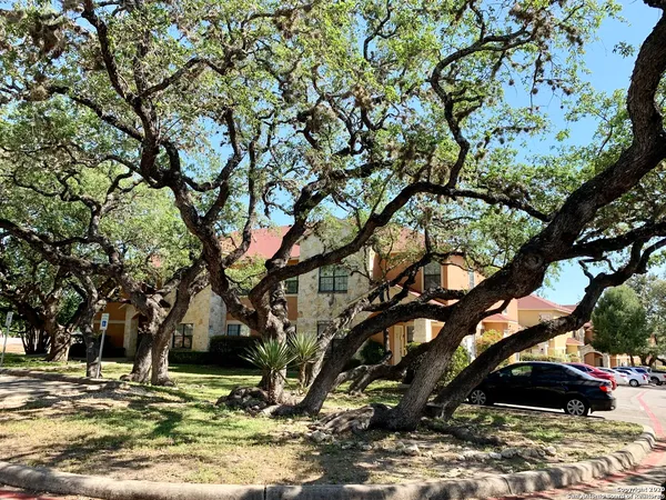 $1,850 | 6160 Eckhert Road, Unit 505, San Antonio, TX 78240