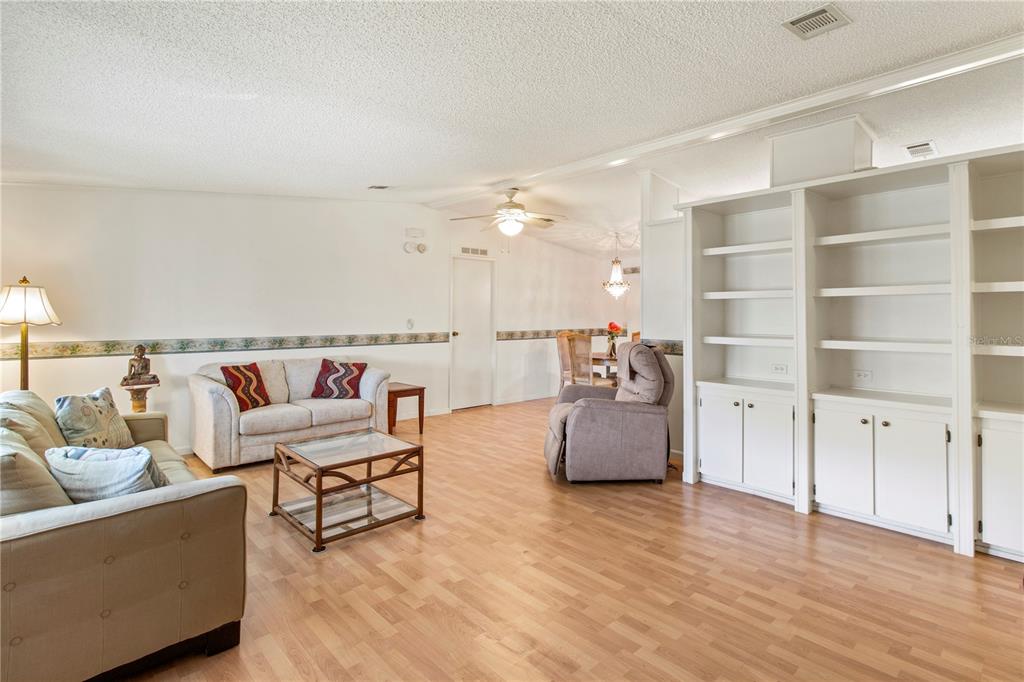 153 Egret Circle Ellenton, FL 34222 - Photo 17 of 61