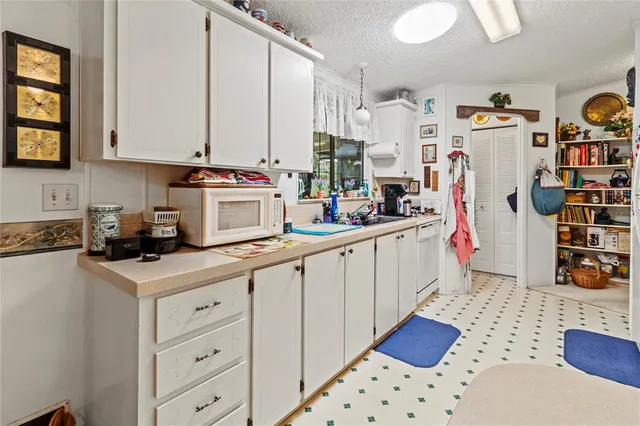 $219,900 | 153 Egret Circle, Ellenton, FL 34222