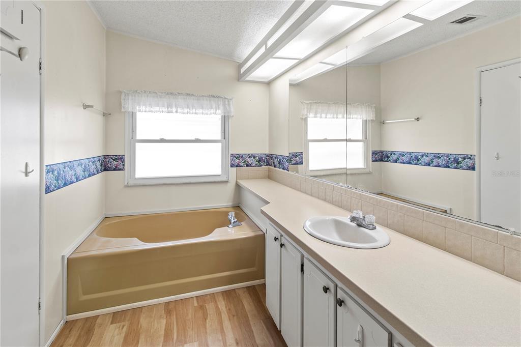 153 Egret Circle Ellenton, FL 34222 - Photo 38 of 61