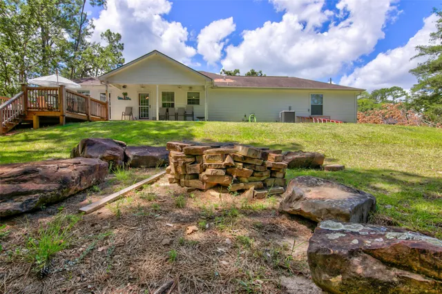 $300,000 | 240 Parkside Loop, Brookeland, TX 75931