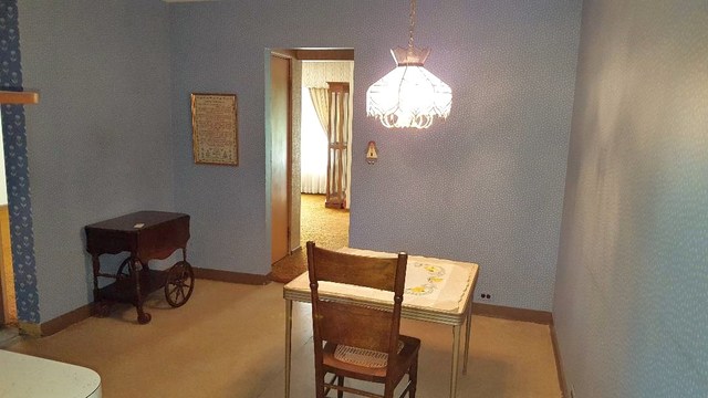7620 West 25th Street North Riverside, IL 60546 - Photo 21 of 33 a view of workspace and window