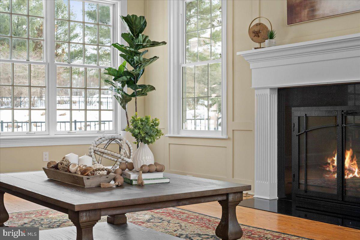 1568 Sacketts Ford Road Ivyland, PA 18974 - Photo 30 of 100 a living room with furniture and a potted plant