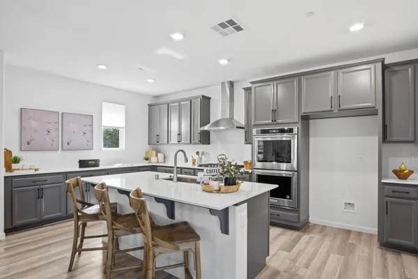 $699,999 | 1703 West Woodward Avenue, Manteca, CA 95337